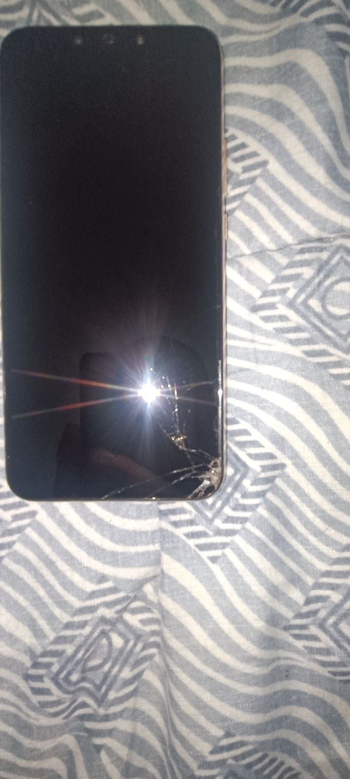 HUAWEI MATE 20 LITE bez opakowania