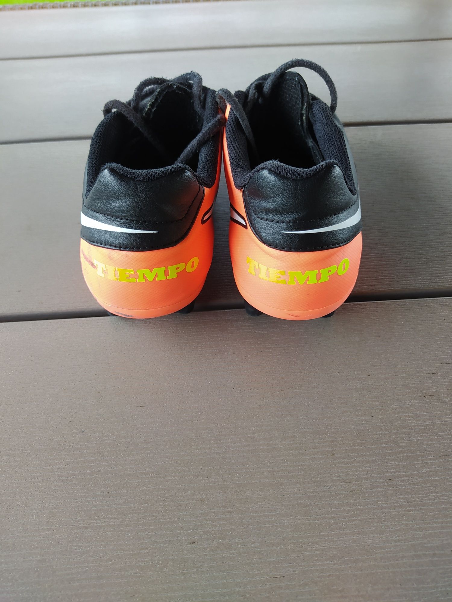 Buty piłkarskie Nike Tiempo r. 40.5