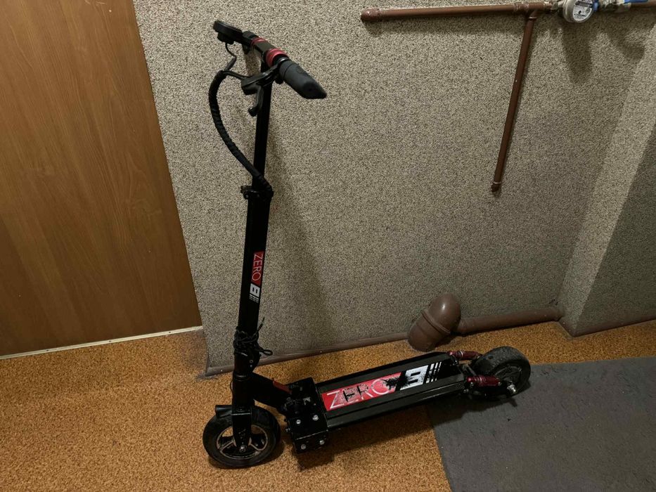 Hulajnoga elektryczna zero 8