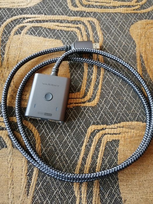 dwukierunkowy przełącznik HDMI WARRKY 4K 60Hz.