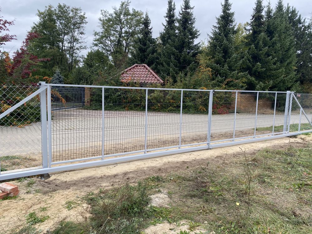 Brama przesuwna 4m x 1.5m