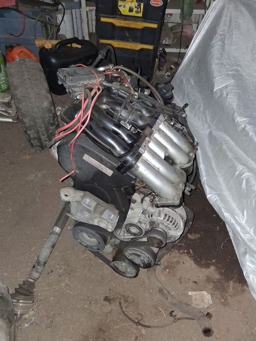 Vendo Motor, farolins, e várias peças audi a3 8l 2002  1.8 125cv
