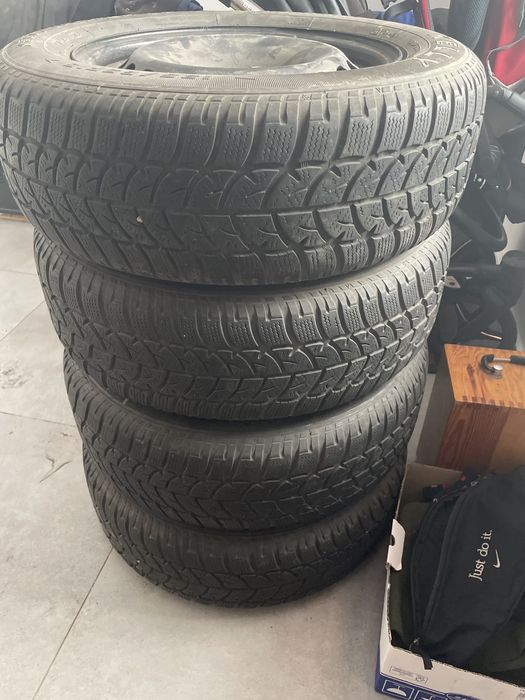 Kola zimowe komplet 195x65 R15 rozstaw srub 5x112