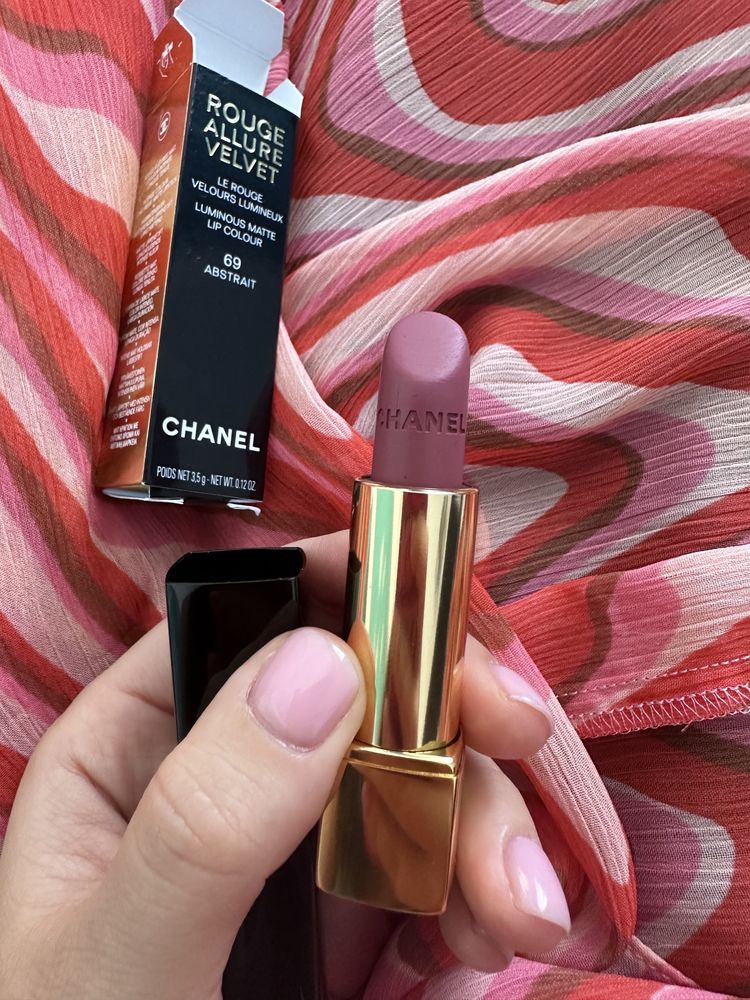 Chanel rouge allure velvet 69 abstrait помада Шанель матова оригінал