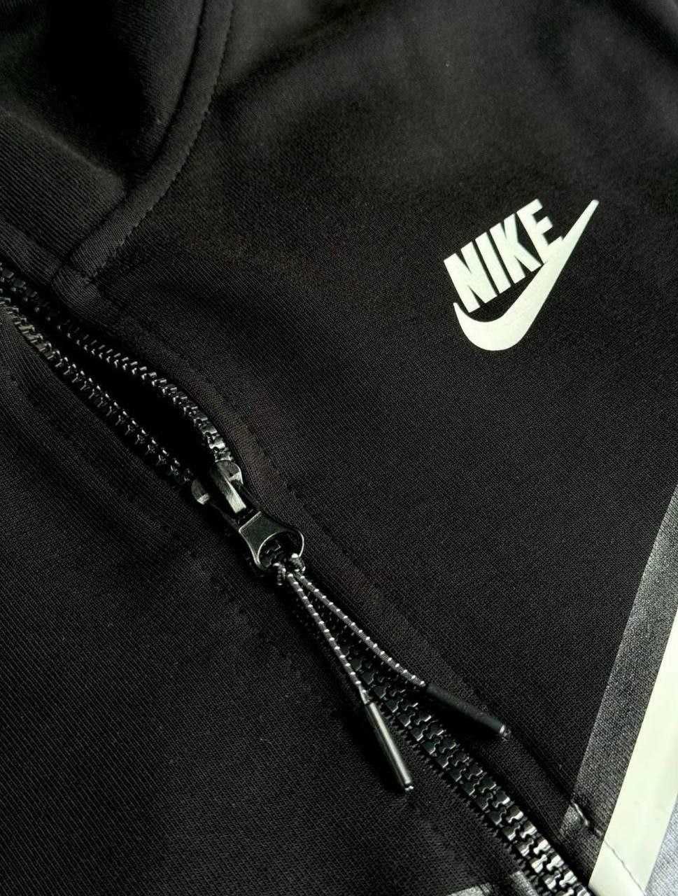 Nike Tech Fleece