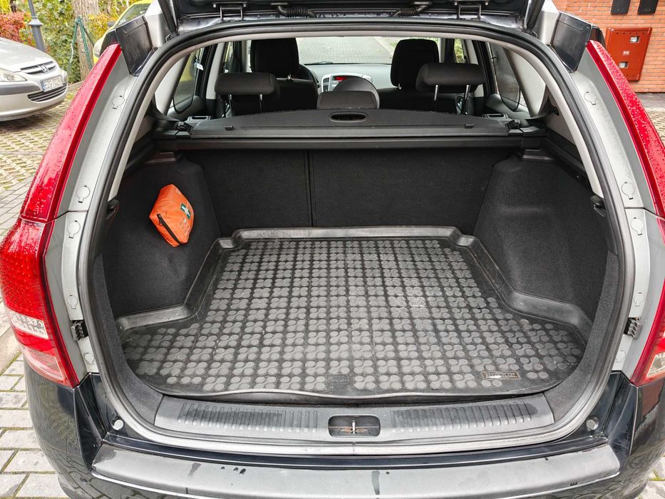 Kia Ceed I Kombi SW Lift 1.6 125KM Benzyna+LPG Hak Bogate wyposażenie