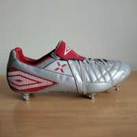 Buty piłkarskie korki wkręty UMBRO XAI roz.eu-47