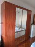 Roupeiro com 4 portas