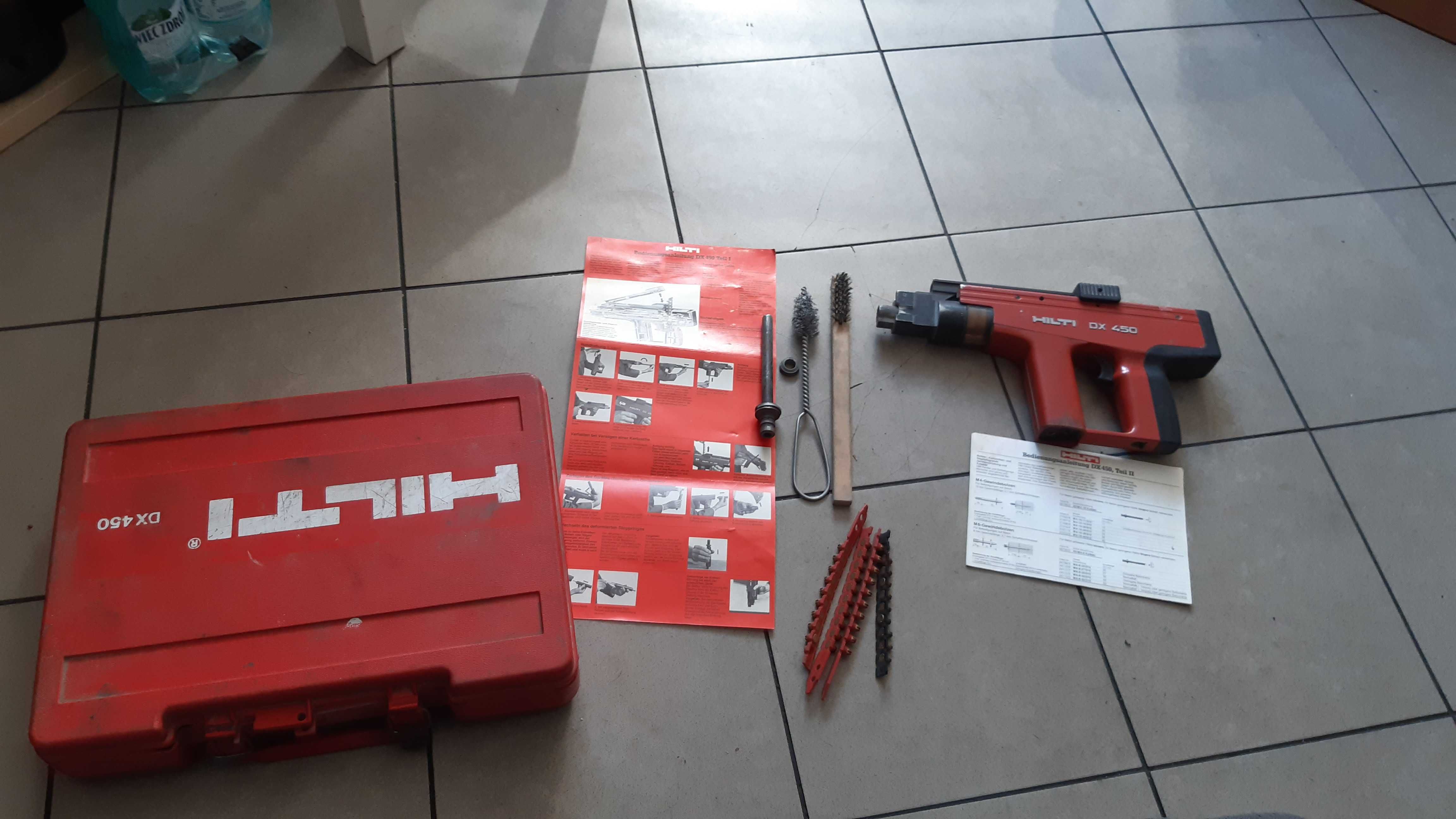 Hilti dx450 Gwoździarka do drewna i betonu