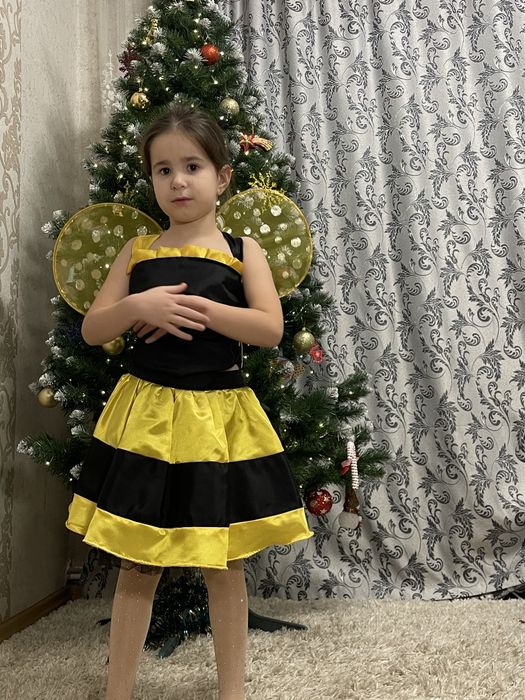 дитячі нарядні плаття ,сукні Сніжинки,Бджілки та інші  на  Сніжинки