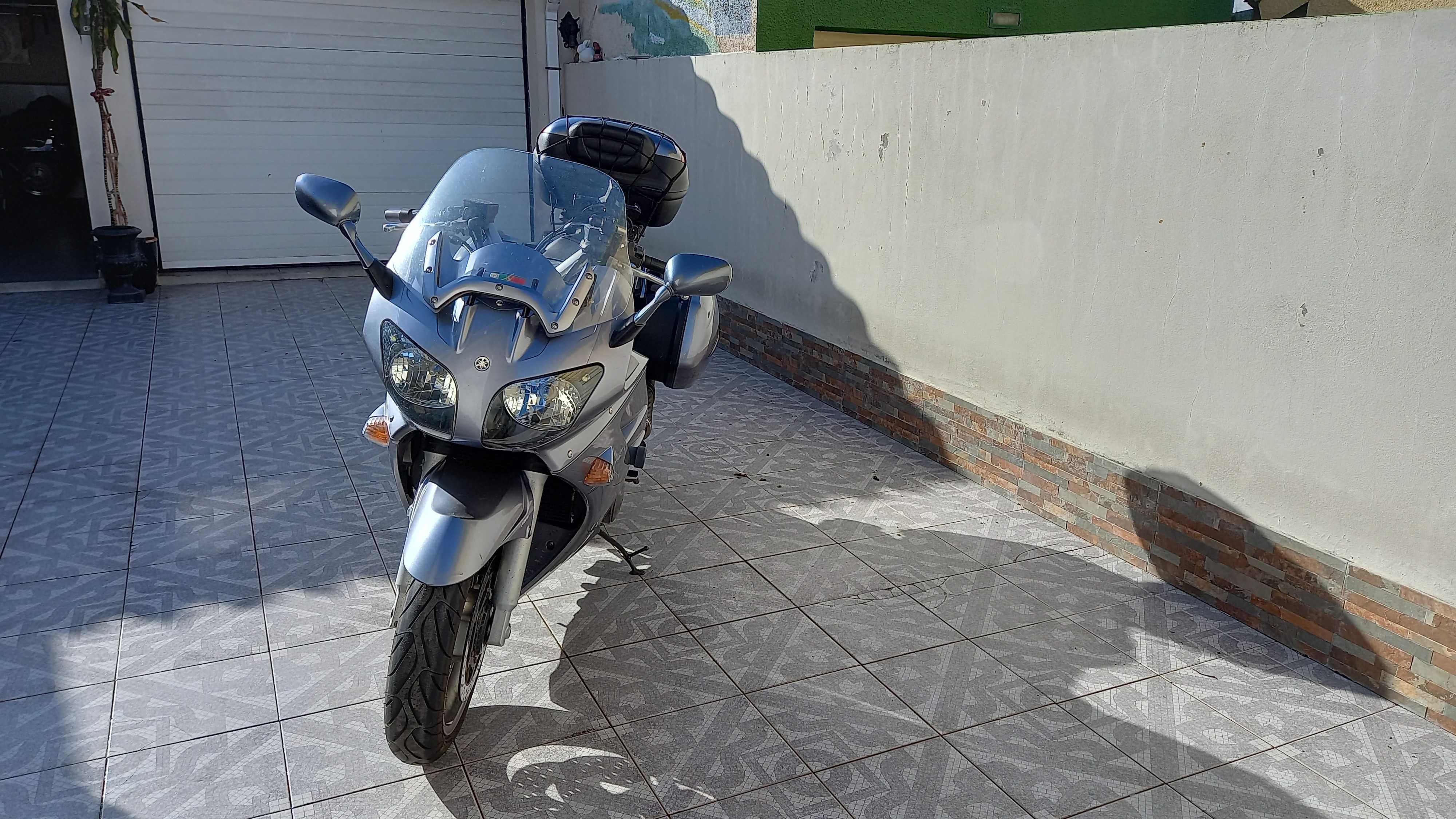 FJR 1300 em bom Estado