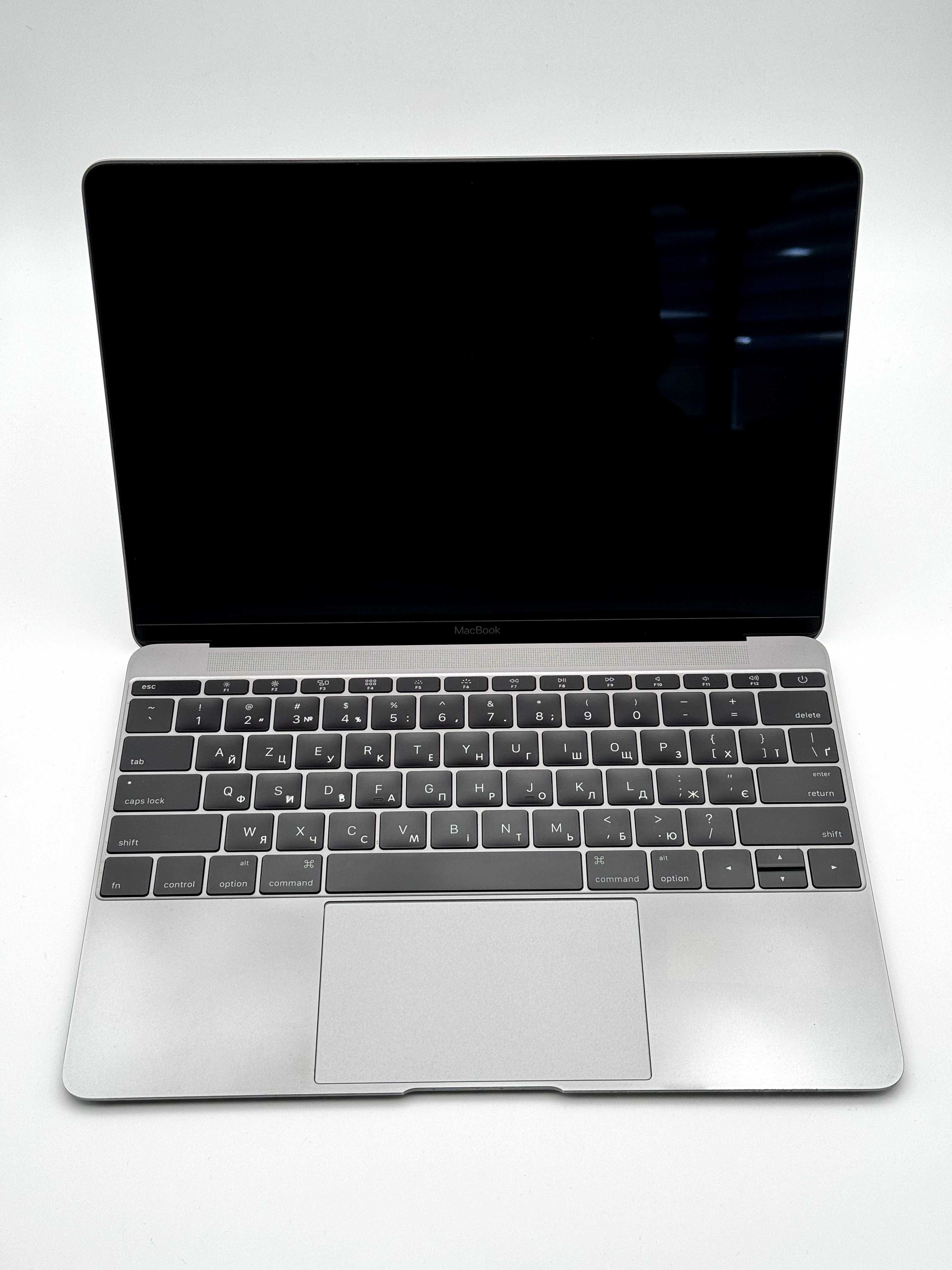MacBook 12 8/256Gb Space 17р. (На Запчастини)