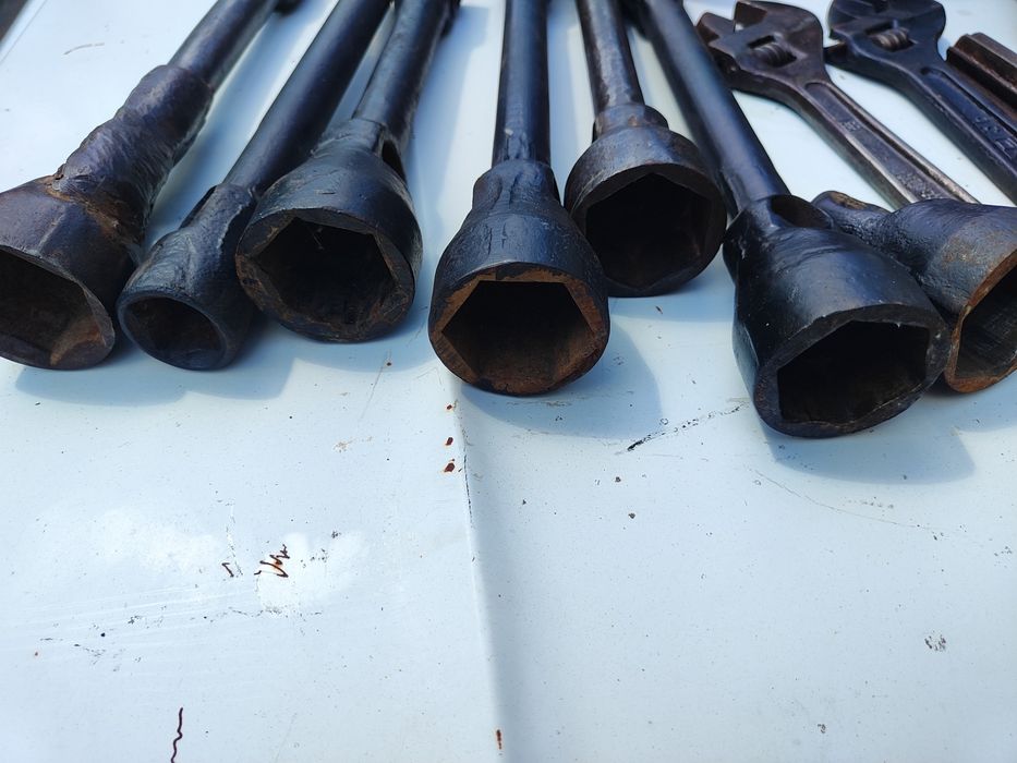 Набір ключів радянського виробництва.