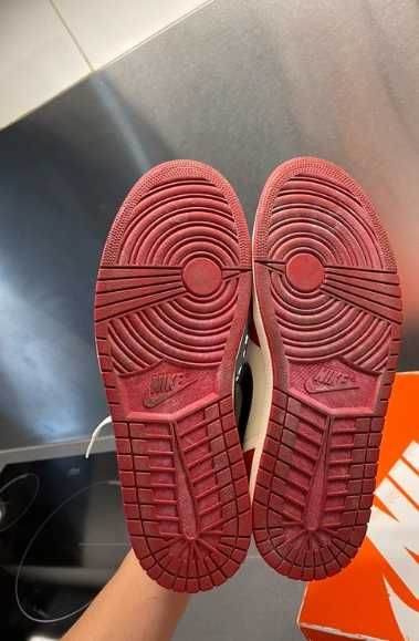 Jordan 1 Retro High OG Chicago Lost And Found R.42