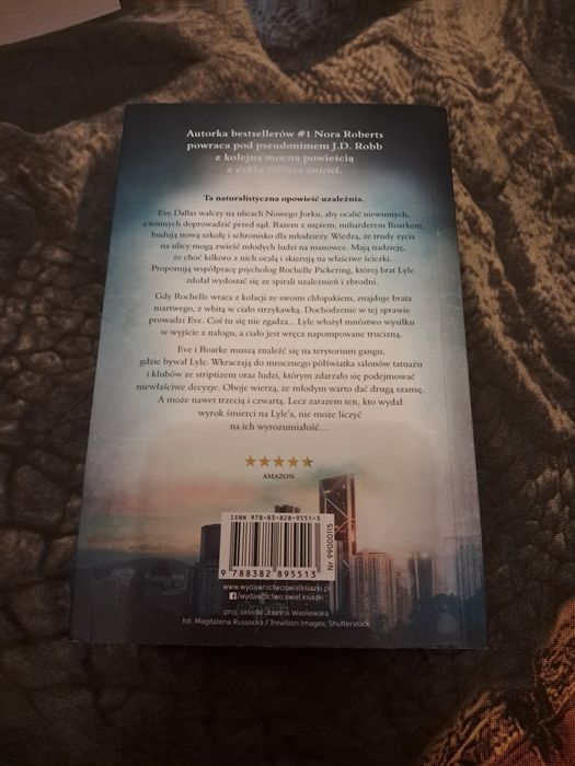 Strefa śmierci - Nora Roberts jako J.D. Robb