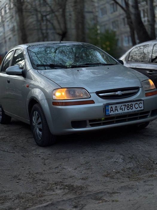 Шевроле авео t200 2005 1.5 газ/бенз