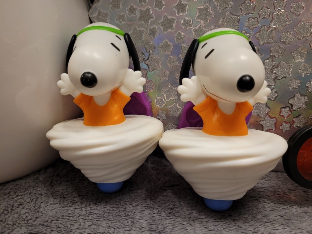 Figurki, breloki Snoopy z Mc Donald