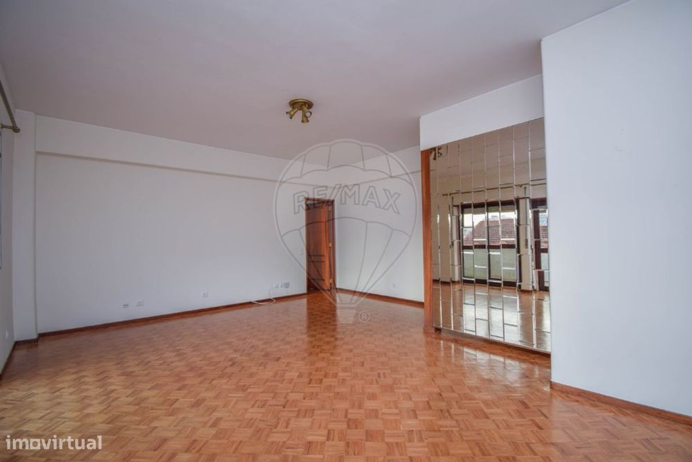 Apartamento T2 para arrendamento
