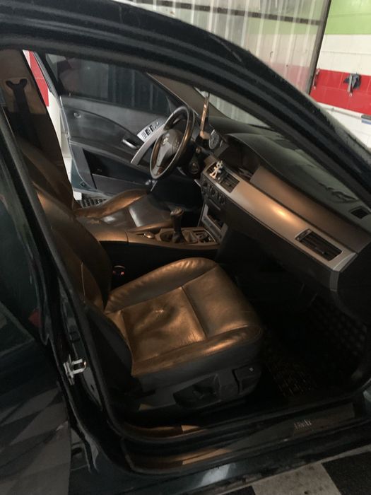 BMW 523i 2005 року випуску