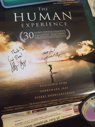 Plakat The Human Experience z autografami