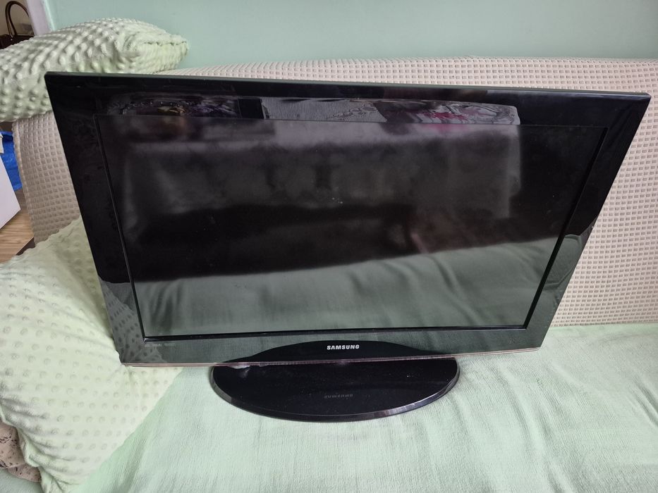 Telewizor Samsung 32" uszkodzony do naprawy