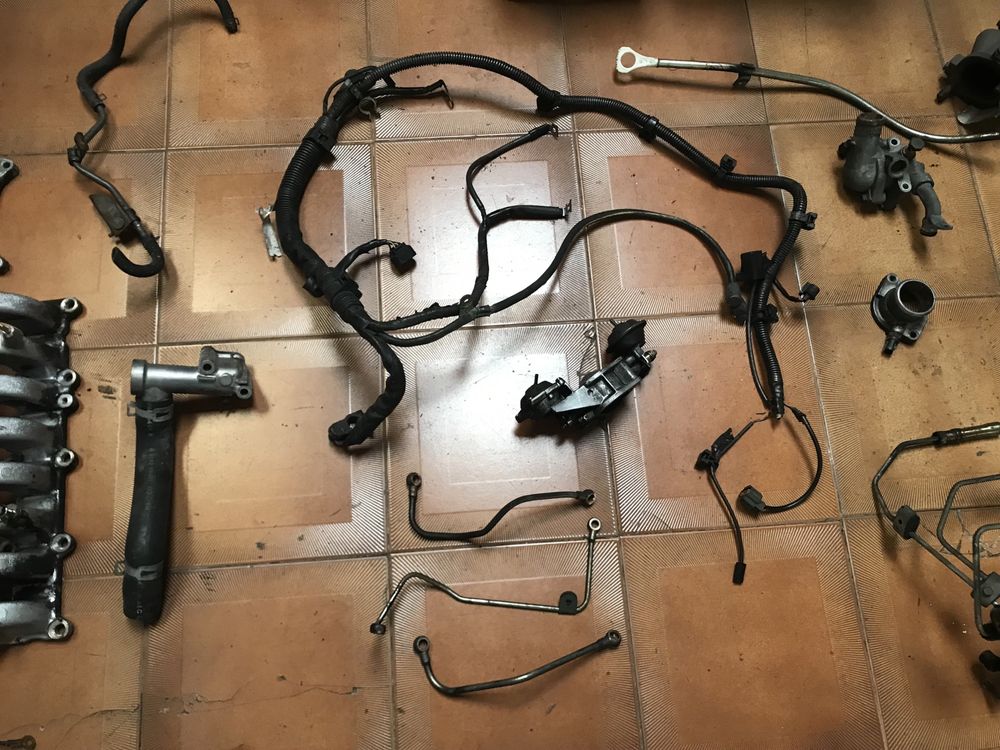 Mitsubishi Pajero 3.2 DId 2002 - pecas de motor e outras