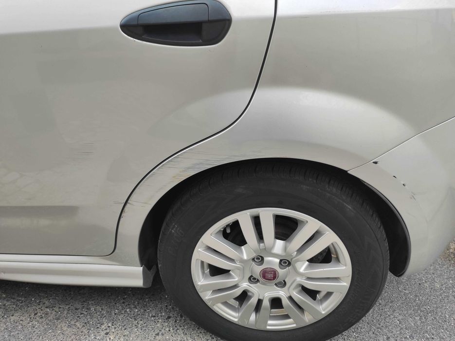 Punto, AC, cinza, 2014, 78.000km, jantes espec. Vá mecânico