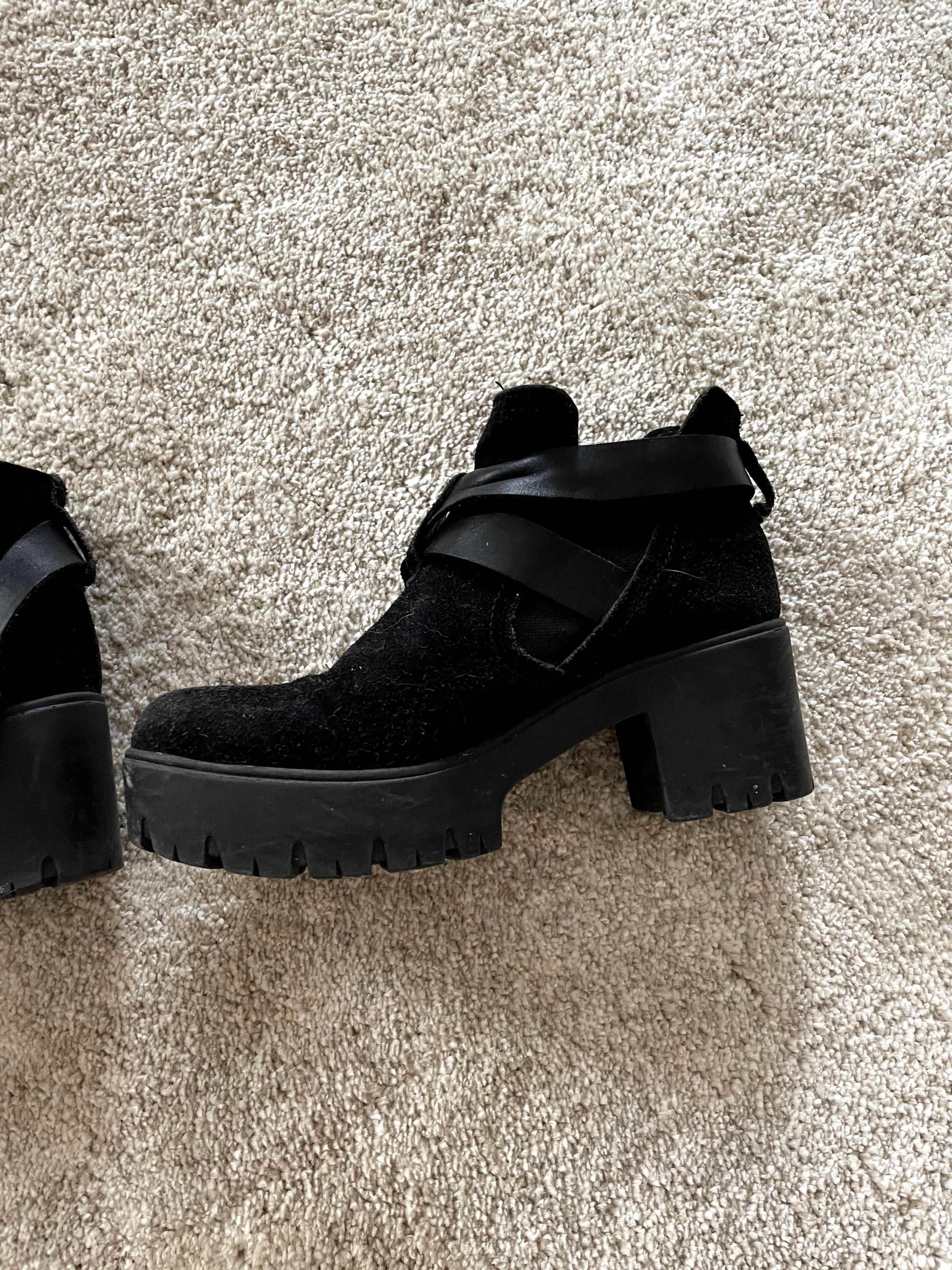 Botas pretas da Seaside
