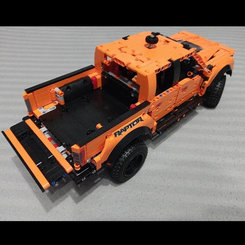 Klocki technics Ford Raptor F-150 odpowiednik 42126