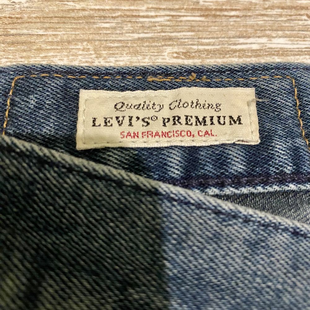 Джинсы LEVIS 501