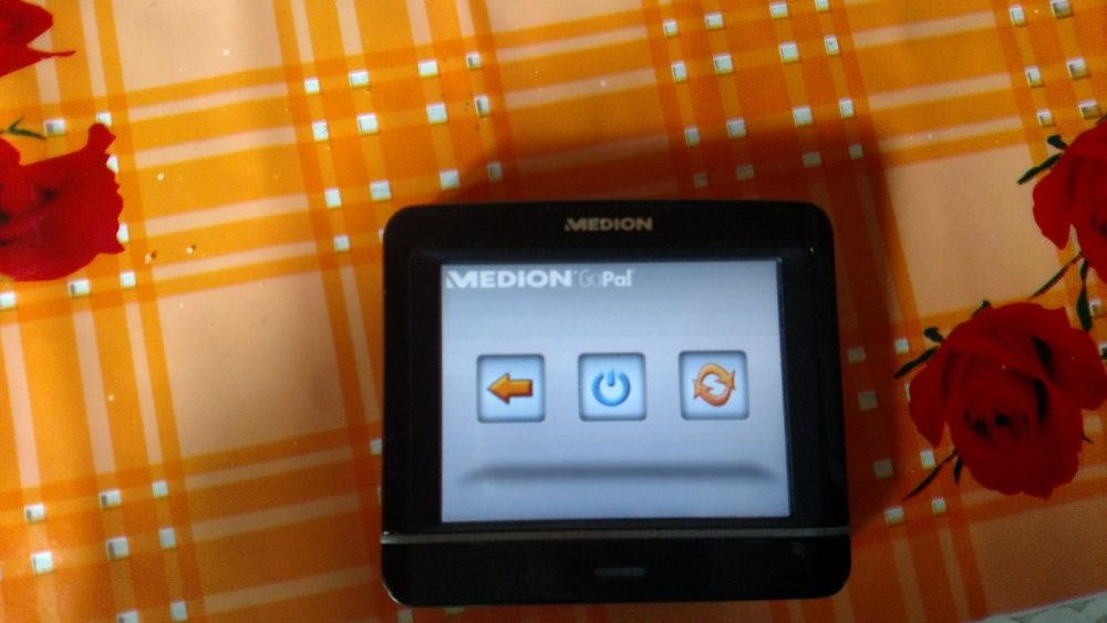 GPS Навигатор MEDION E3230