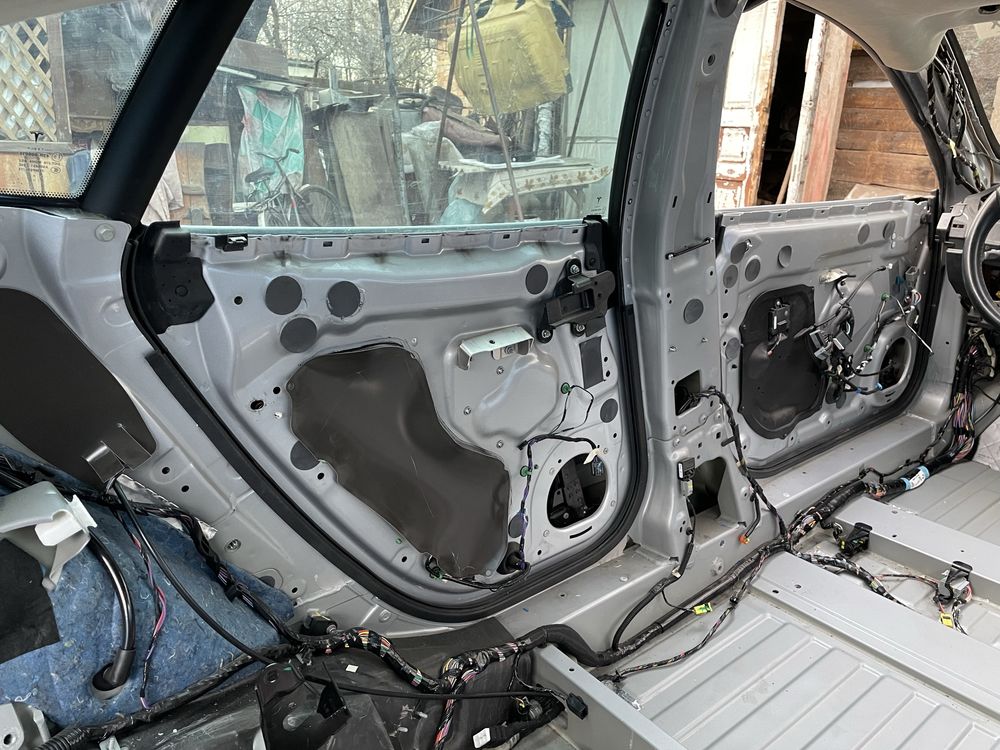 Повна проводка Tesla model S 12-20 P85