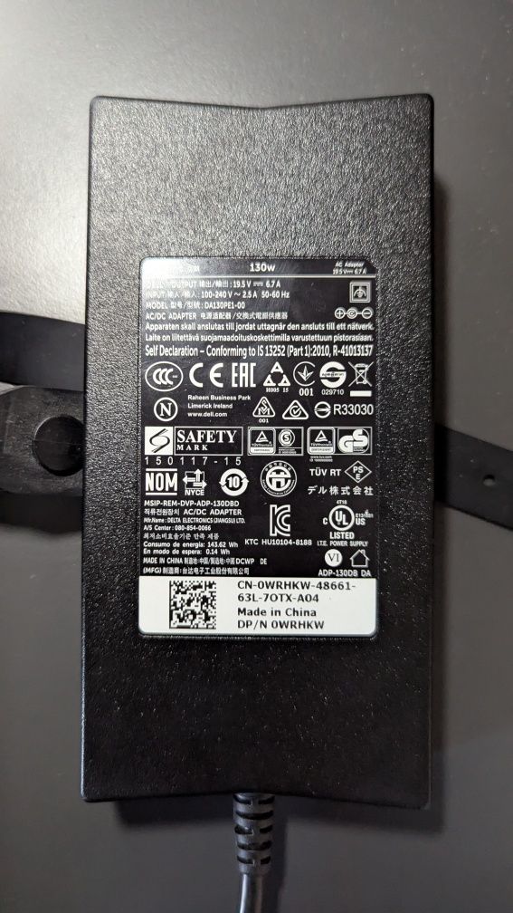 Stacja dokująca DELL WD15 + ładowarka 130w