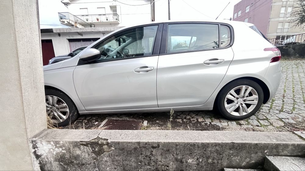 Vendo peugeot 308 allure em muito bom estado