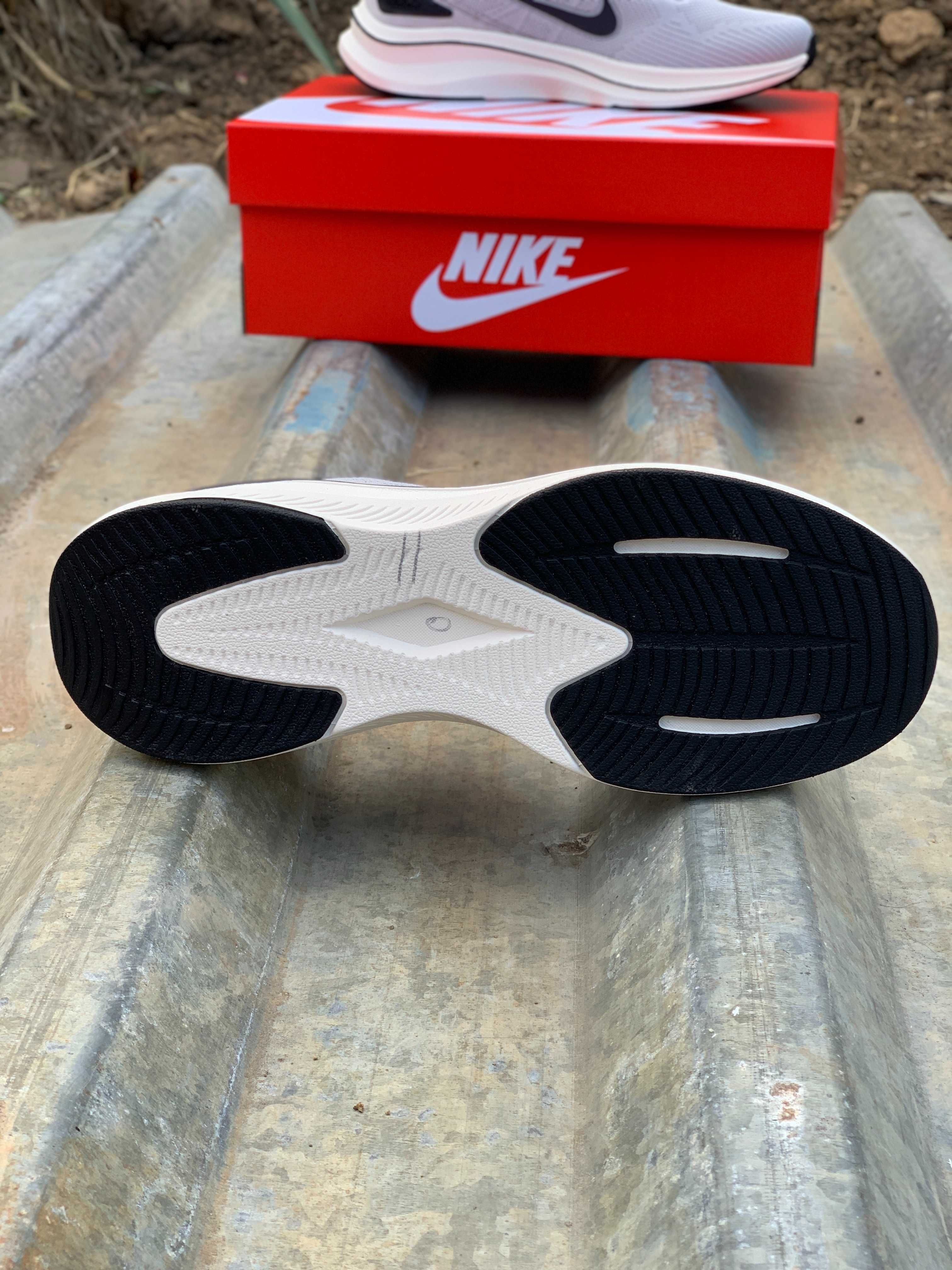 Мужские кроссовки Nike Zoom Winflo (41-45) светло-серые Найк