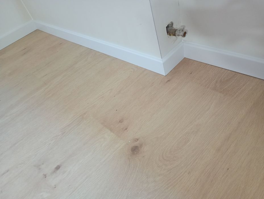 Montaż paneli podłogowych