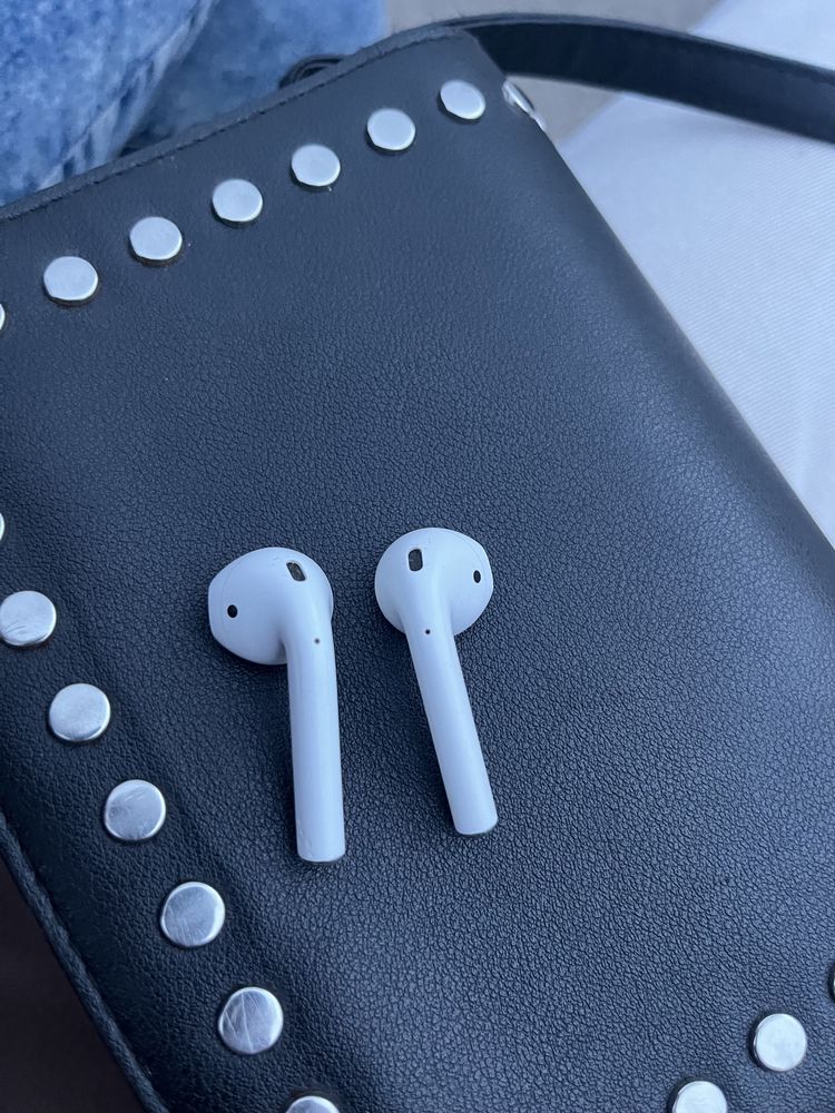 Airpods  2