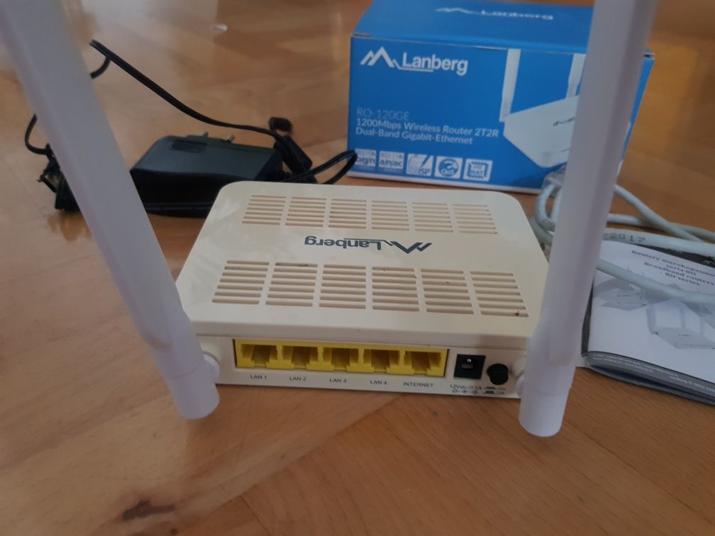 Router Lanberg używany