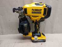 Gwoździarka Dewalt DCN45RN akumulatorowa bateria 5.0Ah