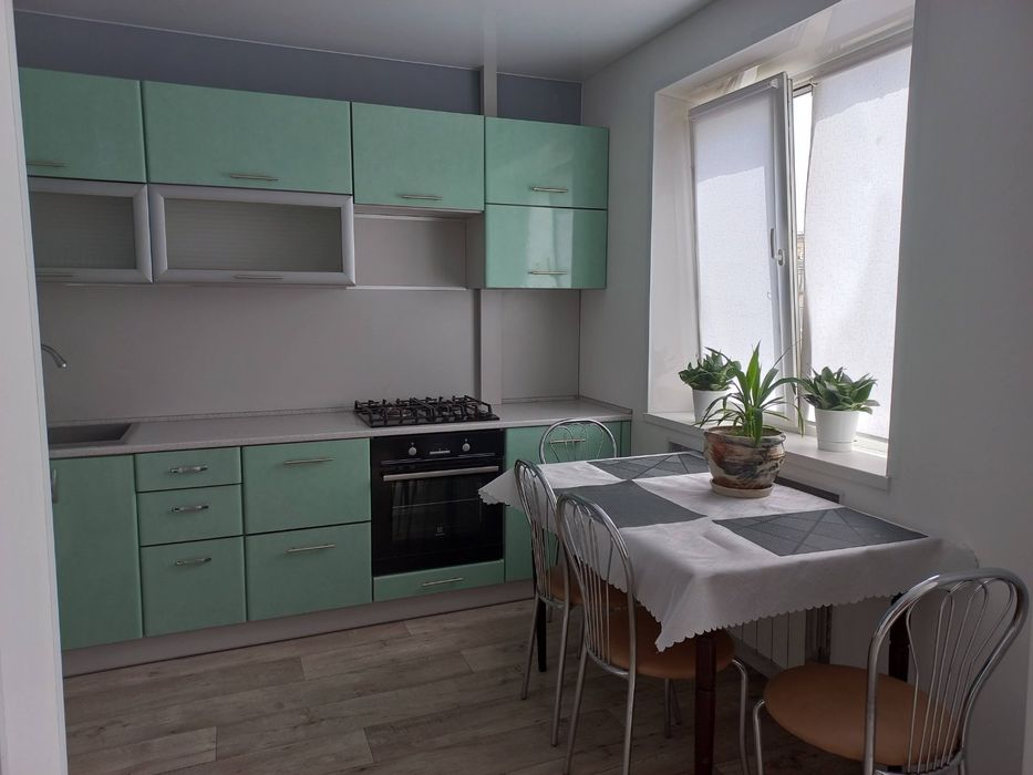 Сдам  4 к квартиру, левый берег.