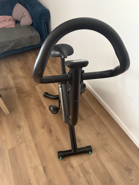 Rower stacjonarny Essential 2 Bike decathlon