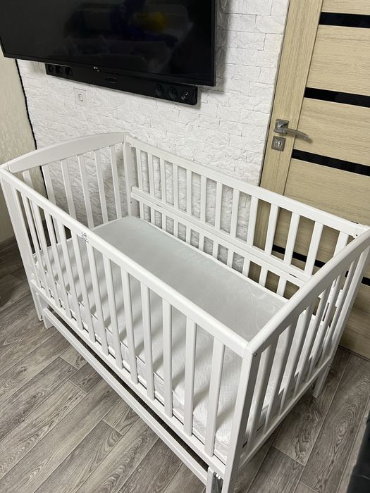 Кроватка дитяча