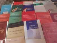 Livros de Direito, como NOVOS, a MUITO BOM PREÇO. Desde