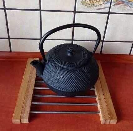 MAŁY czajniczek ŻELIWNY do parzenia herbaty, ziół.. Zaparzacz dzbanek