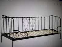 Cama   + estrado + colchão de 90x200