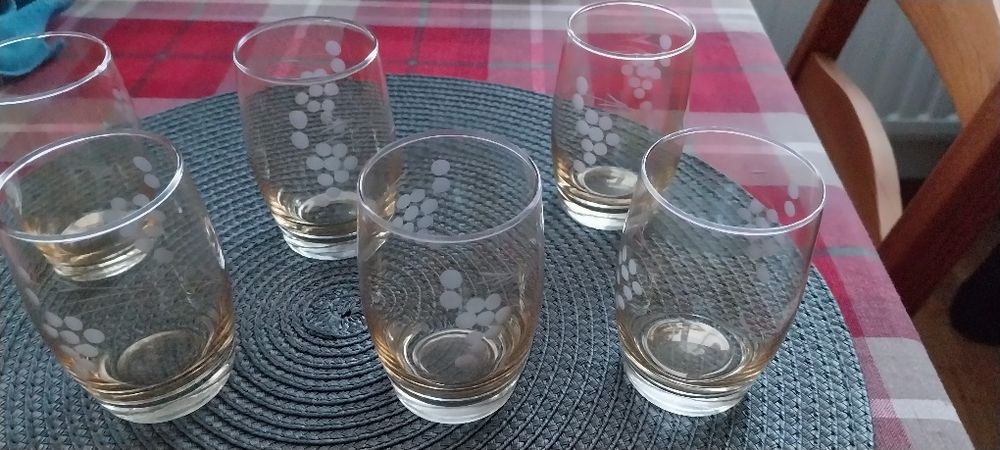 Szklaneczki literatki relikt PRL-U