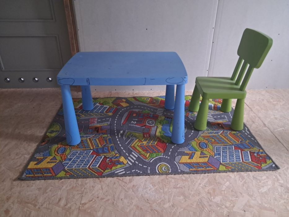 Stolik i krzesełko dziecięce mammut ikea
