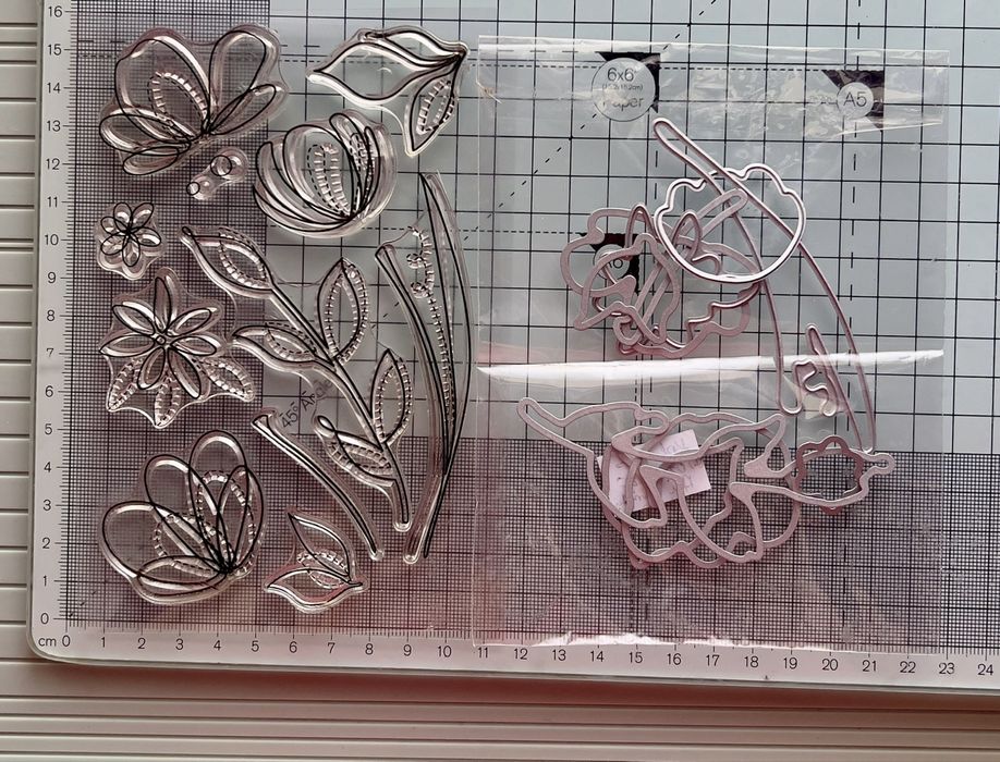 Stemple i wykrojniki do papieru do prac pladtycznych