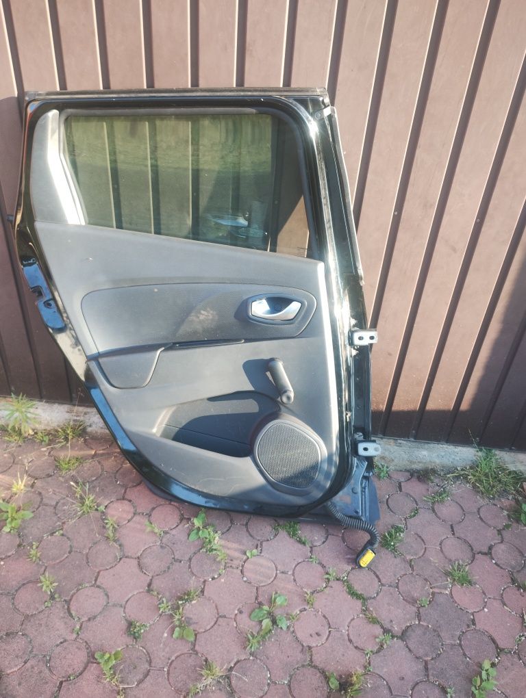 Drzwi na części Clio 4 kombi