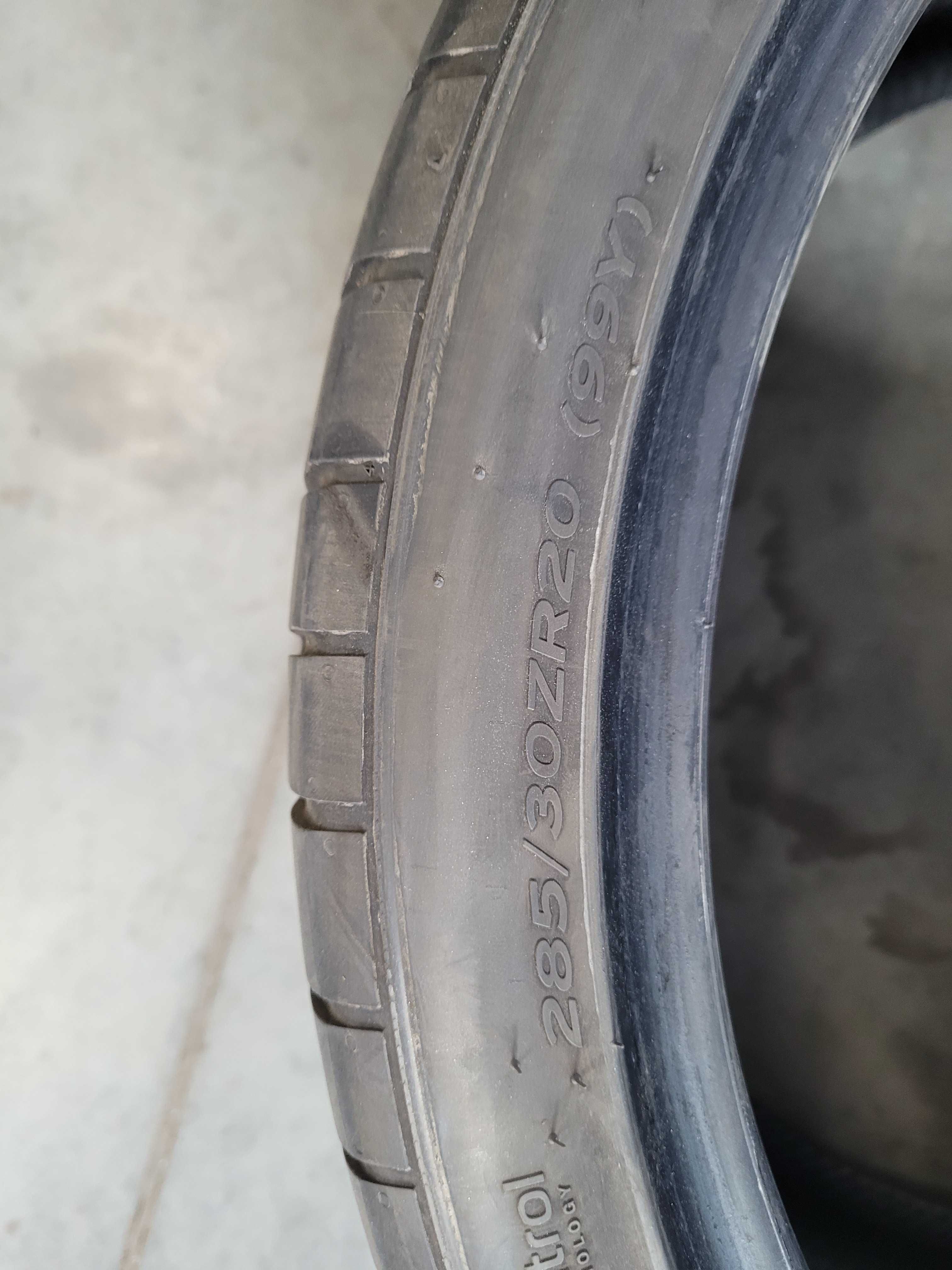 Opona pojedyncza 285/ 30  20  hankook